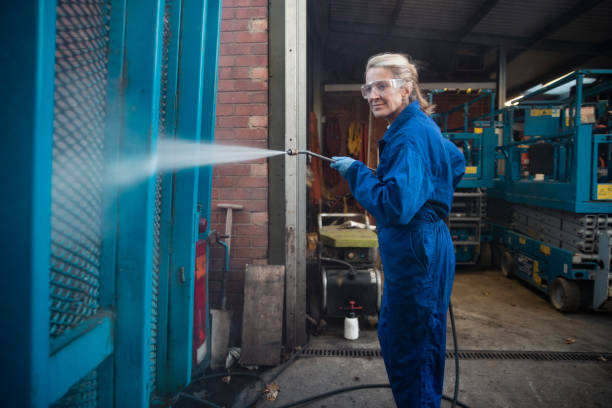 Best Warehouse Cleaning  in Amherst, OH